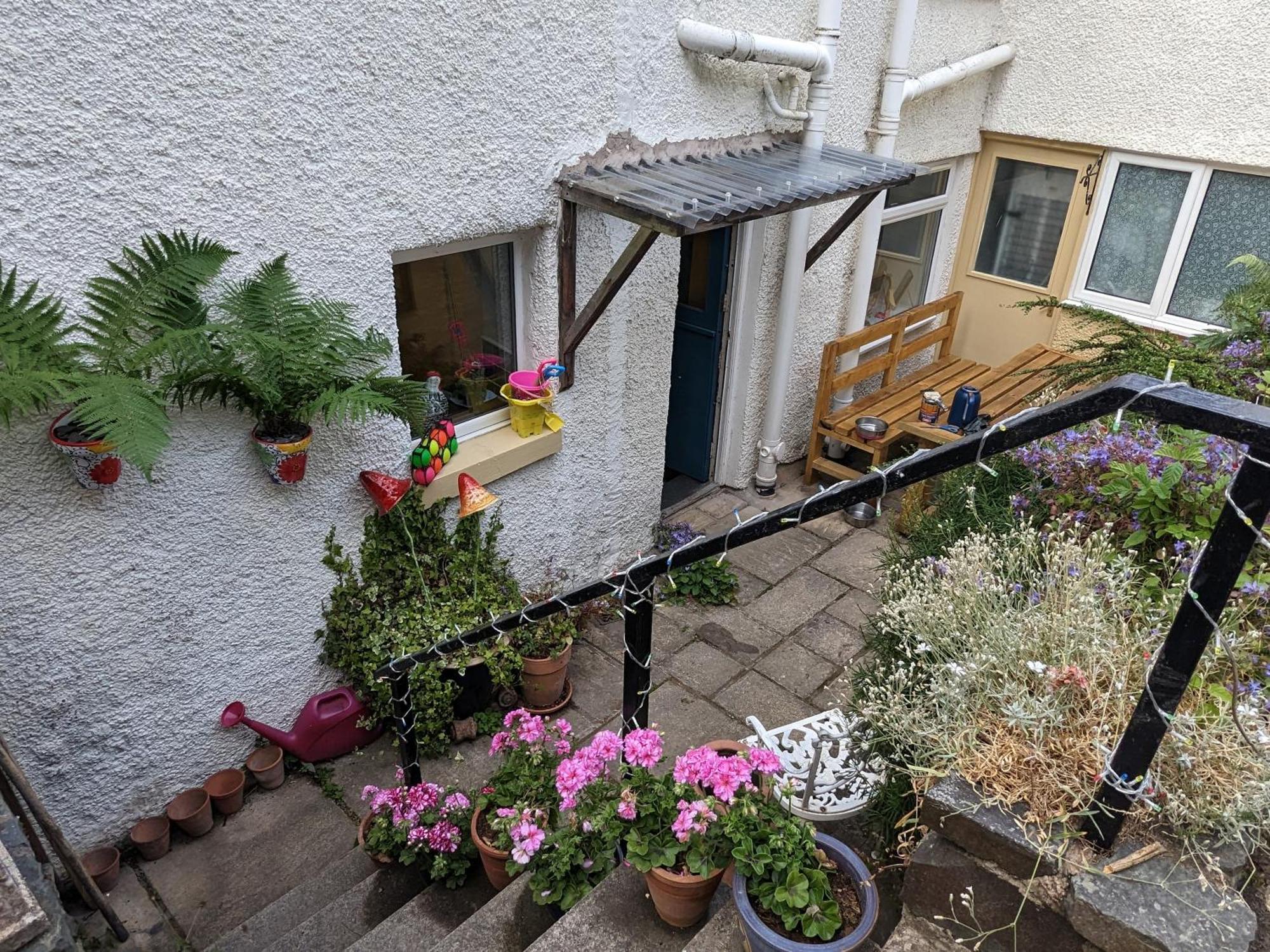 Fantastic Sea Views At Century'S Old Alma'S Cottage - Sleeps Up To 8 Guests Penmaen-mawr Exterior foto